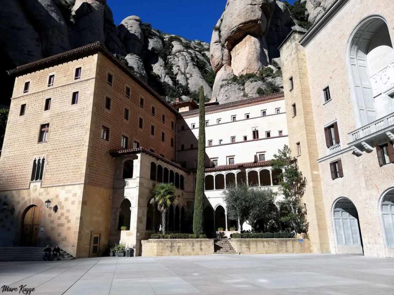 Kloster Montserrat besichtigen Preise, Eintritt & Online