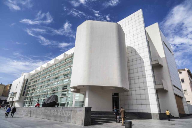MACBA Museum in Barcelona: Eintritt, Öffnungszeiten & Infos
