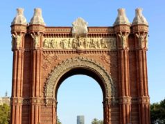 Der Arc de Triomf in Barcelona: Anfahrt, Infos und Hinweise