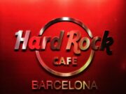 Hard Rock Cafe Barcelona: Essen, Trinken und Konzerte