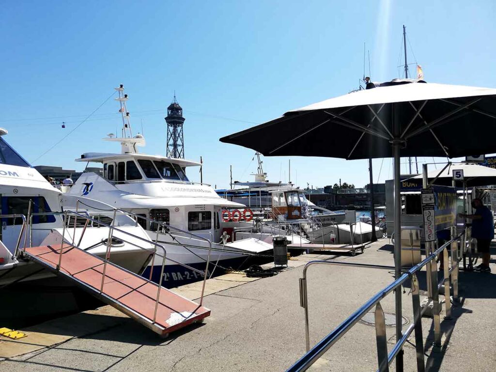 JetSki- oder Boots Aktivitäten in Barcelona JetSki- oder Boots Aktivitäten in Barcelona